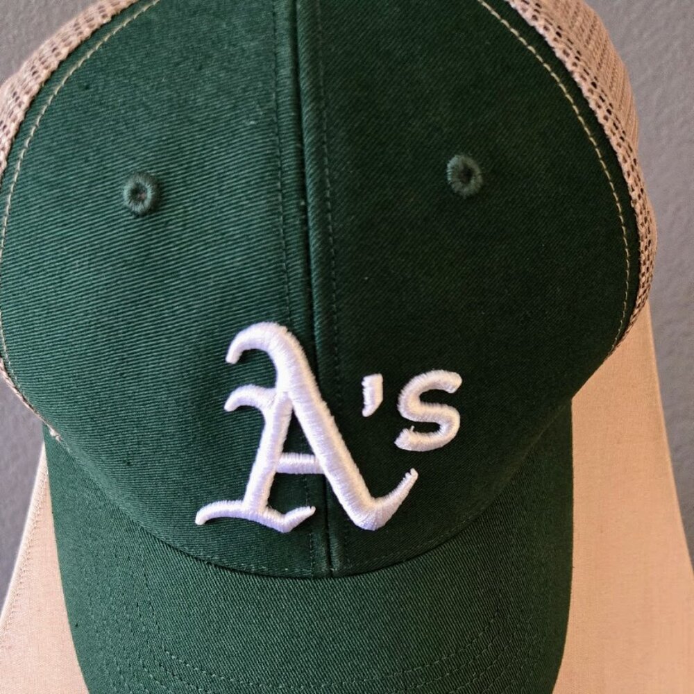 47 Oakland Athletics Trawler Clean Up Mesh Trucker Snapback Cap - Dark Green
